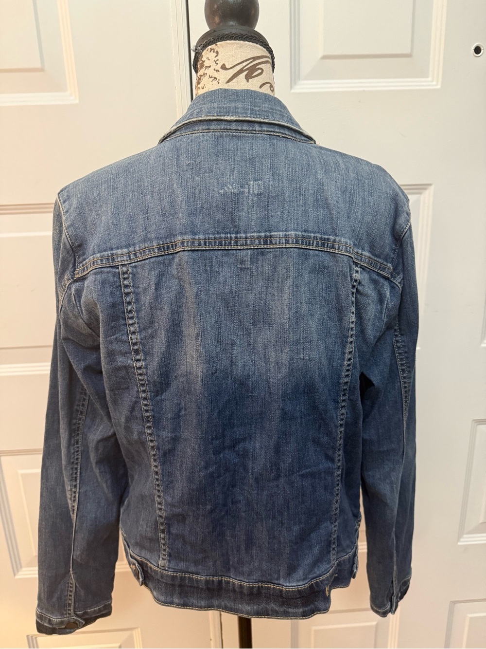 Kut from the Kloth Blue Denim Jacket - Button Front Helena - Picture 4 of 12
